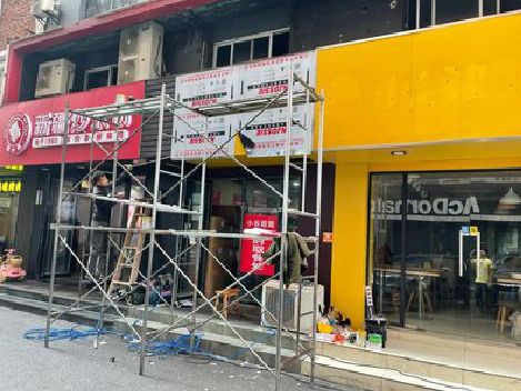 武平制作广告招牌如何避免它发黄？